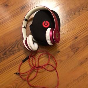Beats by Dre Pink headphones